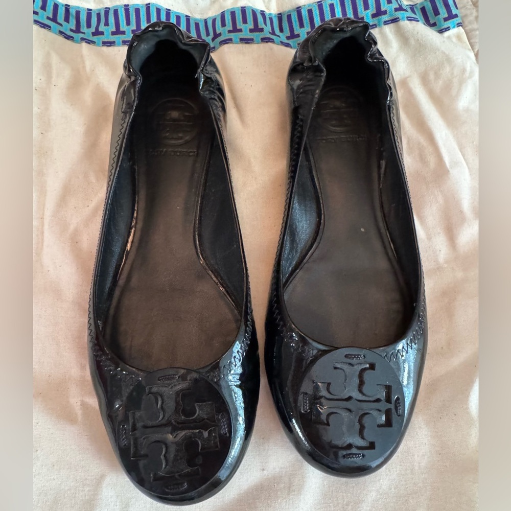 Black Patent Leather Tory Burch ballerina flats - Picture 4 of 7